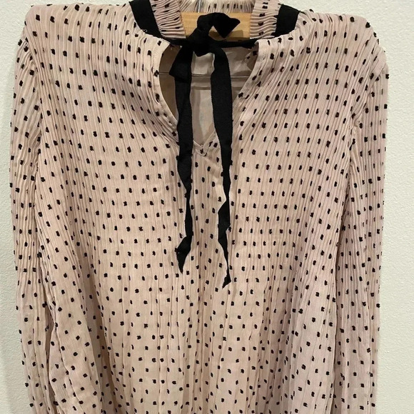 NWT Max Studio women’s pleated Swiss dot necktie blouse size XS - Picture 2 of 7